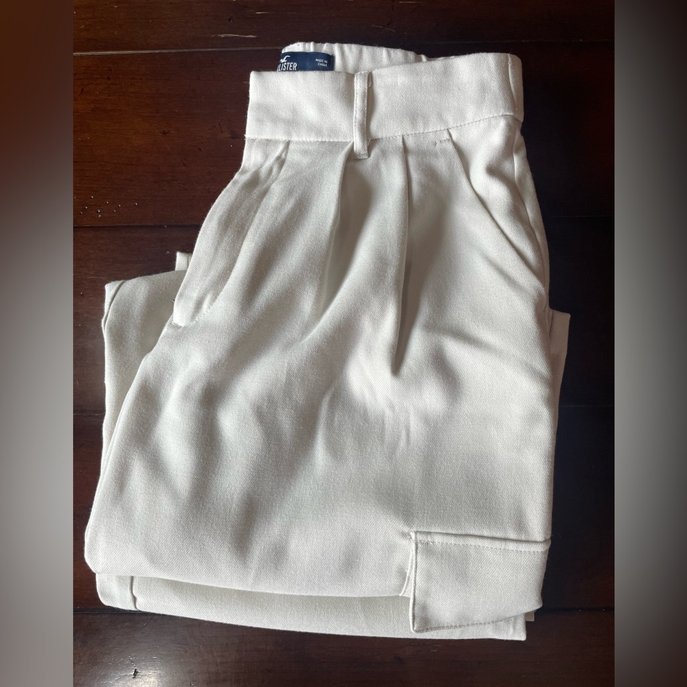 Hollister Cream Wide Leg Pants